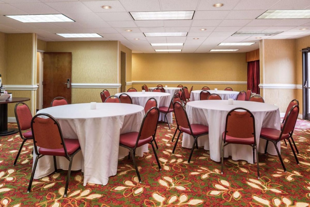 Hampton Inn Columbia Northeast-Fort Jackson Area Image 49